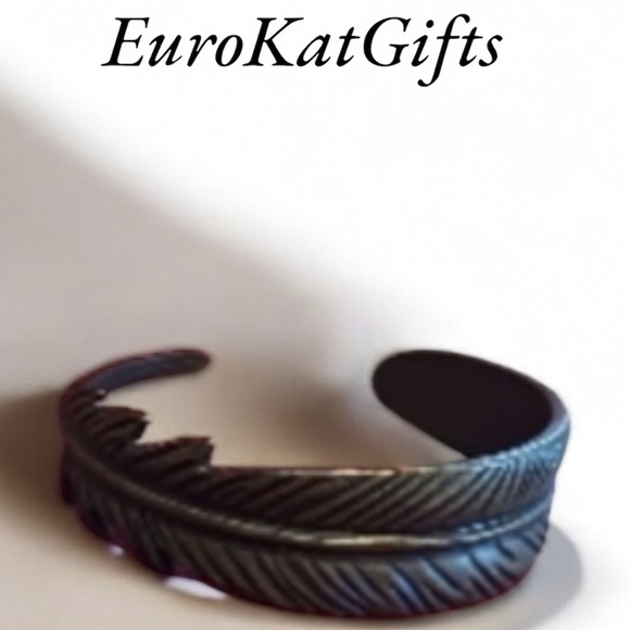 CUTE Bronze Leaf Cuff Bracelet NEW - Picture 1 of 7